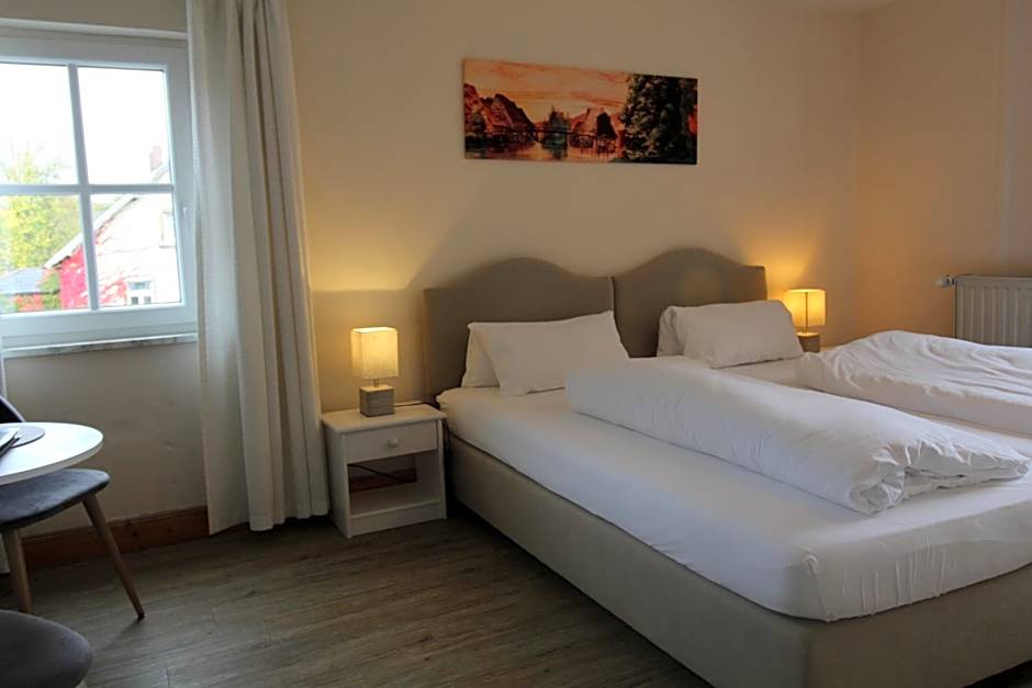 Hotel-Gasthof Opel Bed & Breakfast