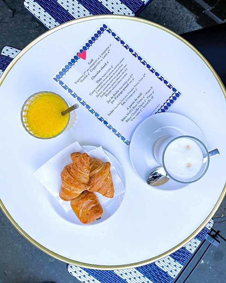Oh la la ! Hotel Bar Paris Bastille