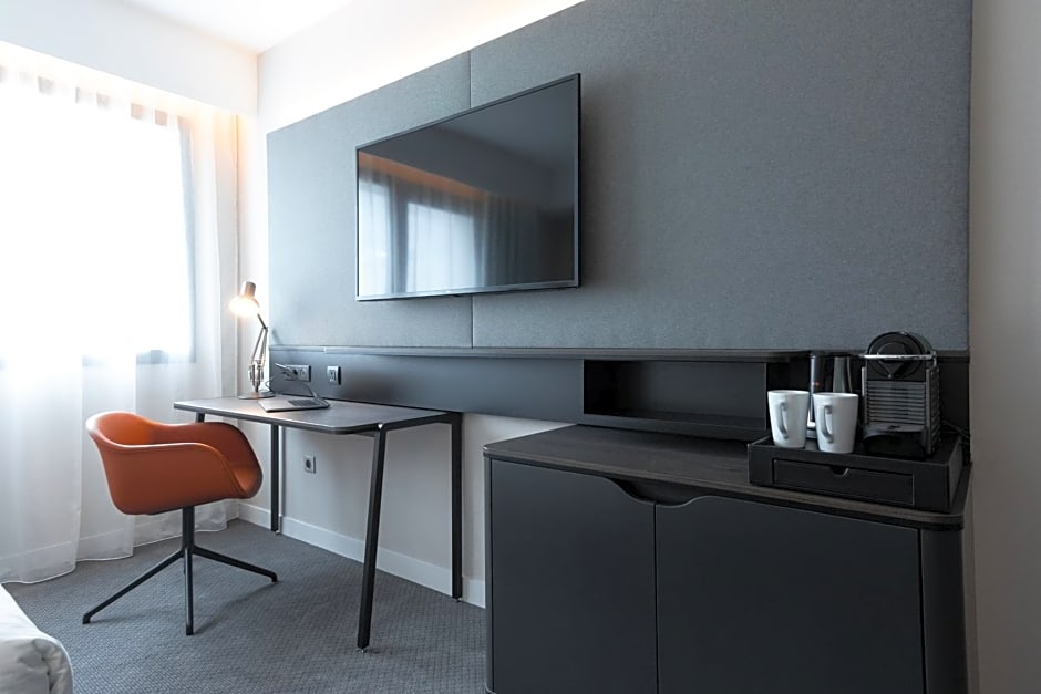 Holiday Inn Paris CDG Airport By IHG