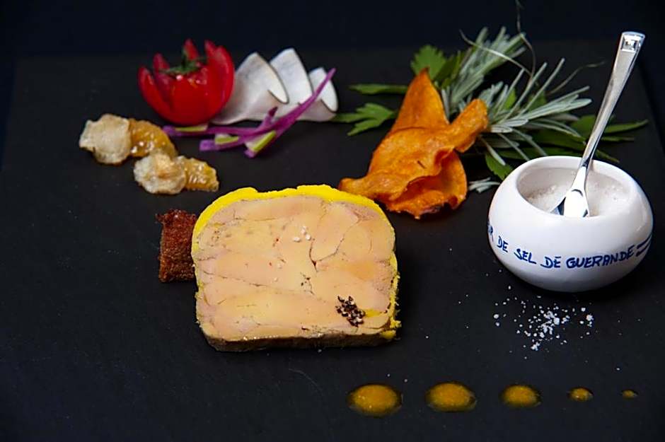 Logis Hôtel Restaurant Relais Du Gué De Selle