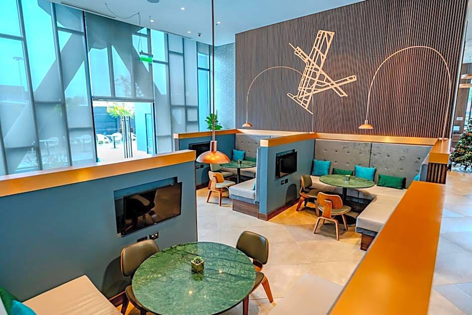 Courtyard by Marriott Santiago Airport