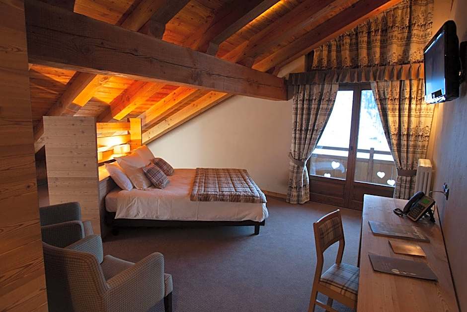 La Madonnina Del Gran Paradiso Wellness Hotel