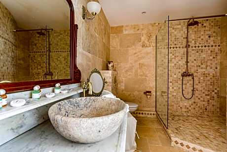 Junior Suite with Garden View