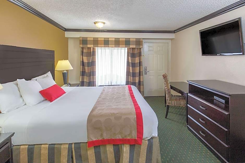 Ramada by Wyndham Ontario