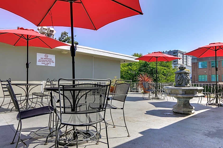 Campus Inn & Suites Eugene Downtown