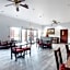 OYO Townhouse Clute Lake Jackson