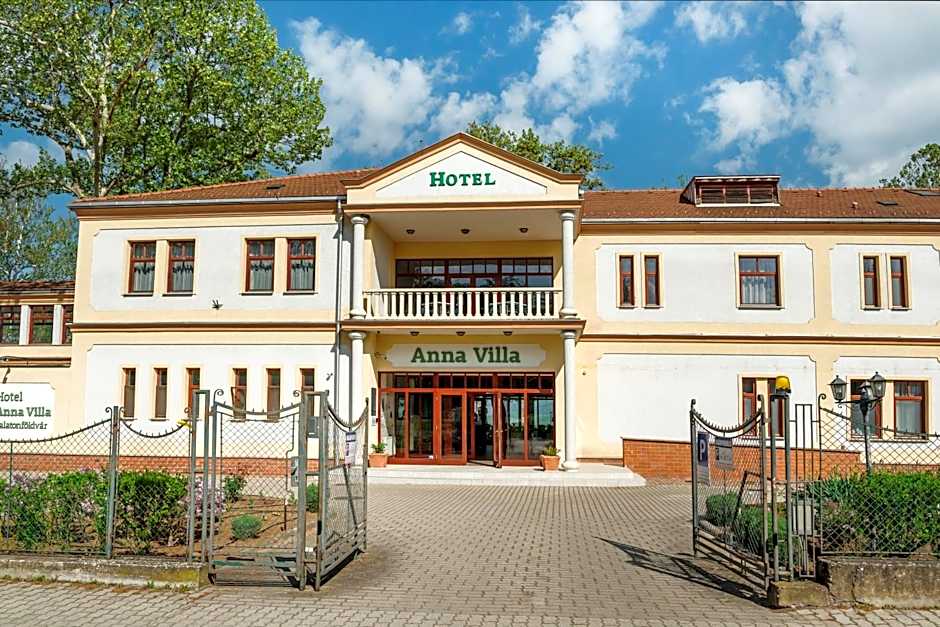 Hotel Anna Villa
