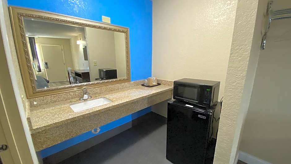 Express Inn Newport News