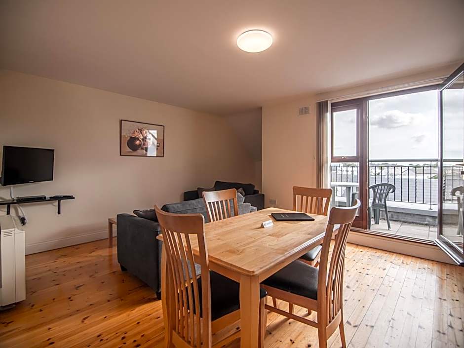 Donegan Court Aparthotel