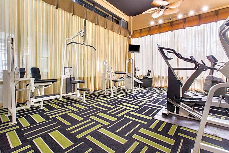 Coastal Hotel & Suites Virginia Beach - Oceanfront