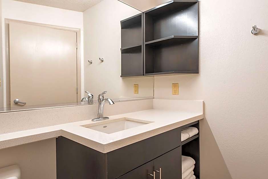 Sonesta Simply Suites Dallas Richardson