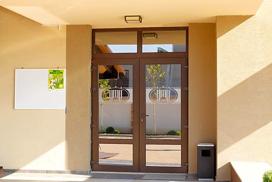 YMY HOTELS Târgu Jiu