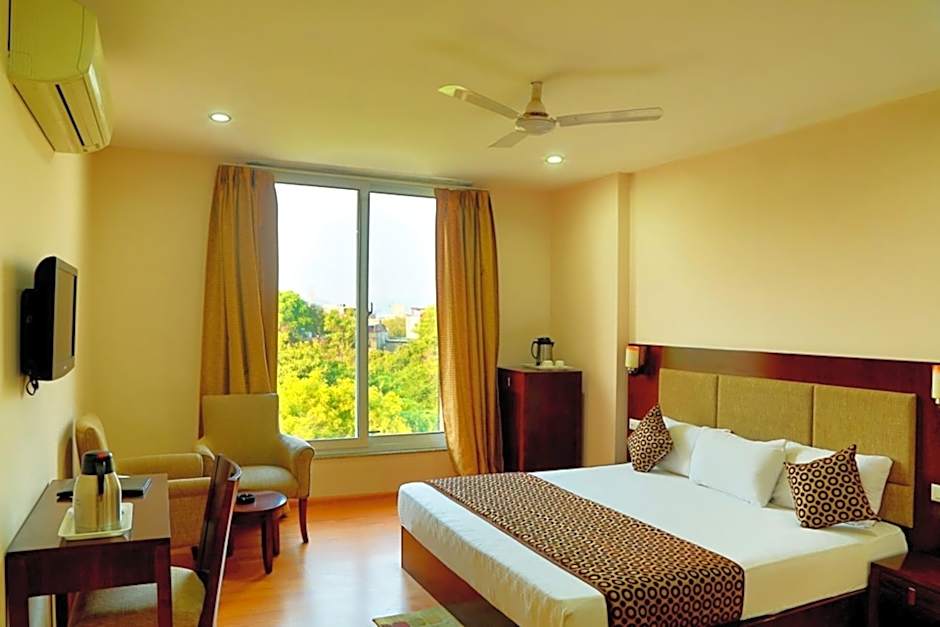 Hotel Royal Palm - A Budget Hotel in Udaipur