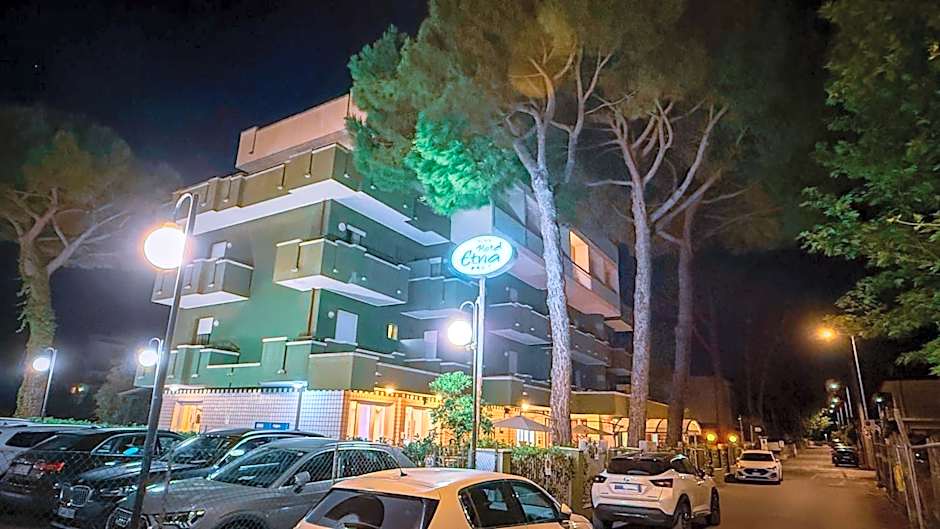 Hotel Etna - Hotel per Coppie e Famiglie con Parcheggio e Spiaggia