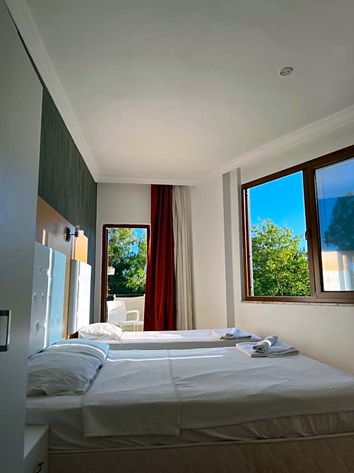 Uğur Otel