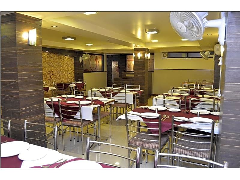 Hotel Raghav Palace