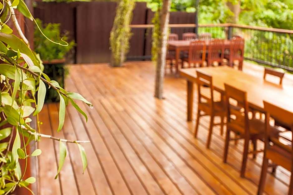 Riverhouse-The Teak House