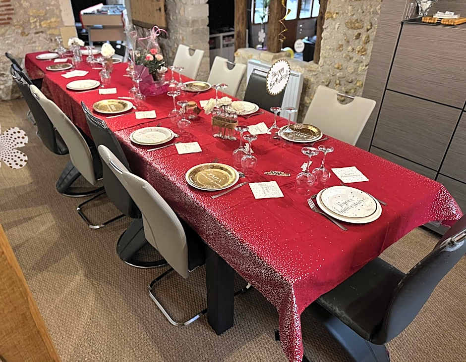 Gîte La Belle Aventure avec piscine et jacuzzi