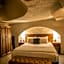Artemis Cave Suites - Adults Only