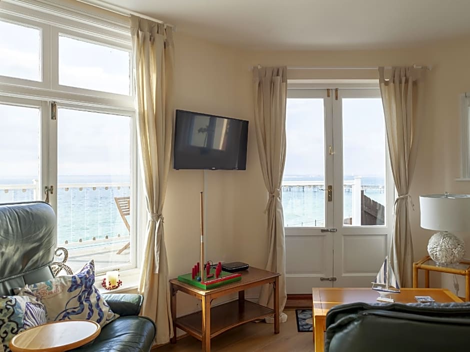 Garden Apartment On The Beach