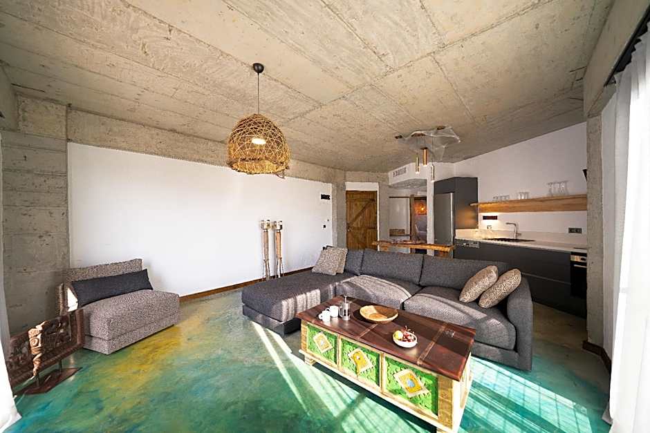 Photo 1 of 8 of Suite