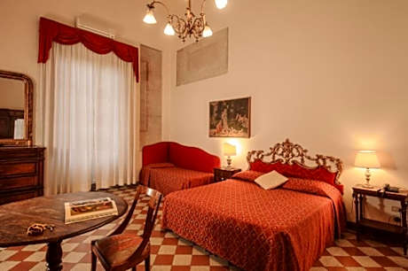 Junior Suite with Balcony