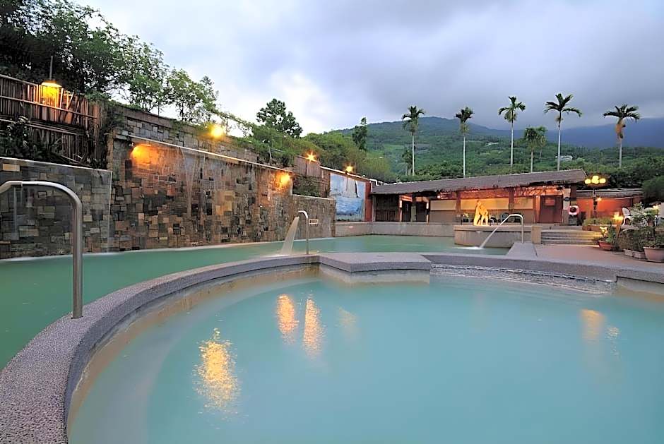 Yawan Hotel