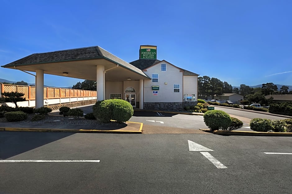 Paradise Inn & Suites at Lincoln City