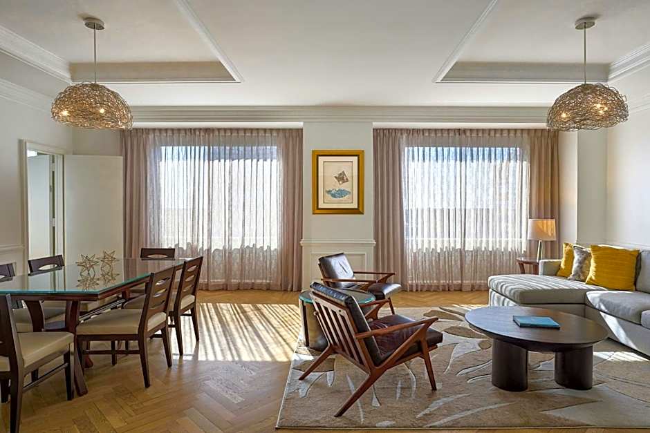 The Henry, Autograph Collection by Marriott