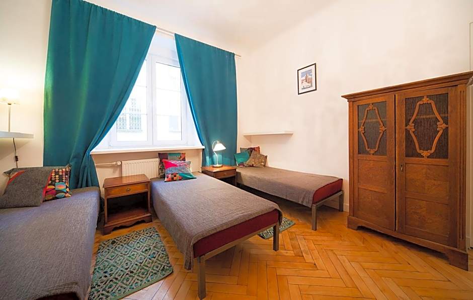 Old Town Kanonia Hostel & Apartments