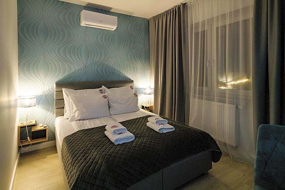 Kamienica no 111a Warsaw Airport