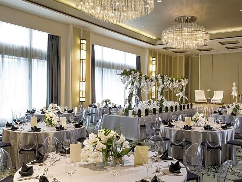 Makati Diamond Residences