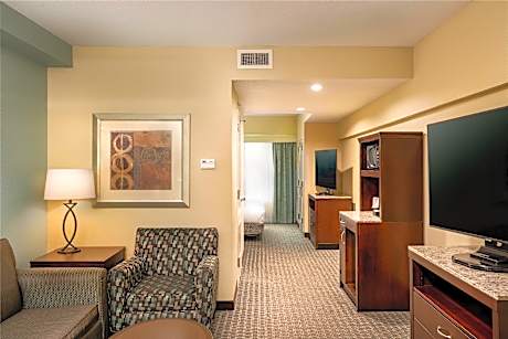 1 KNG 1 BDRM STE MOBILITY ACCESS W/BATHTUB