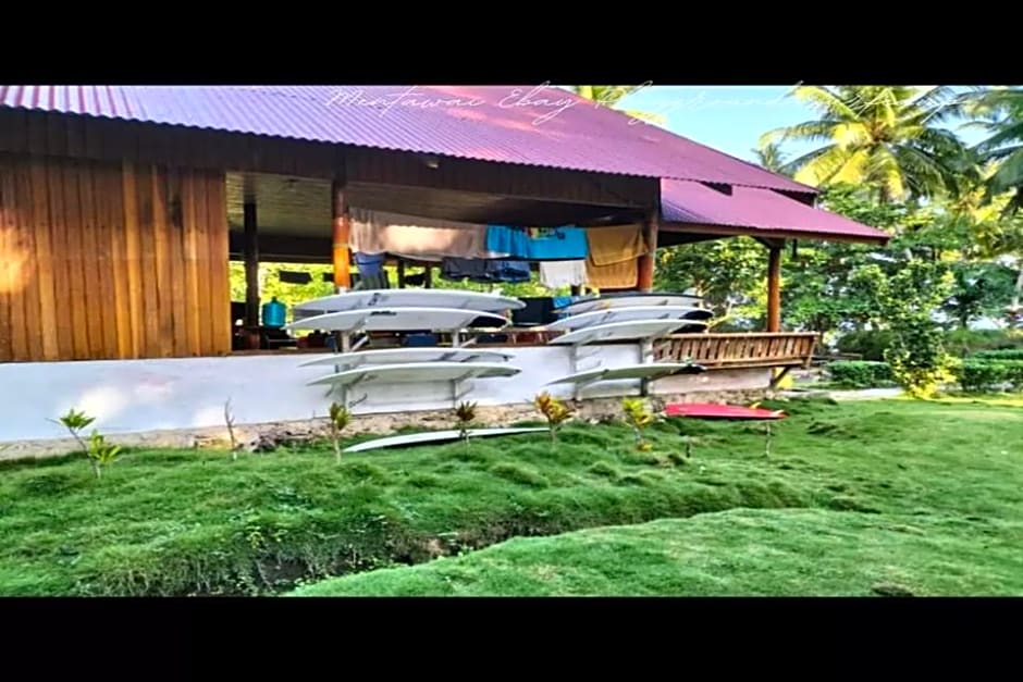 Mentawai Ebay Playground Surfcamp
