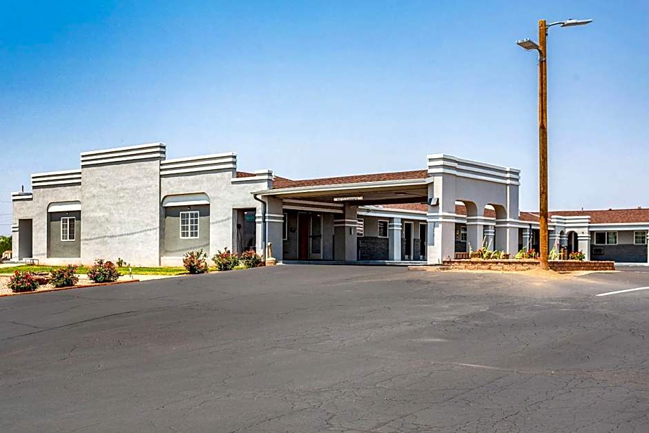 Econo Lodge Inn & Suites Santa Rosa