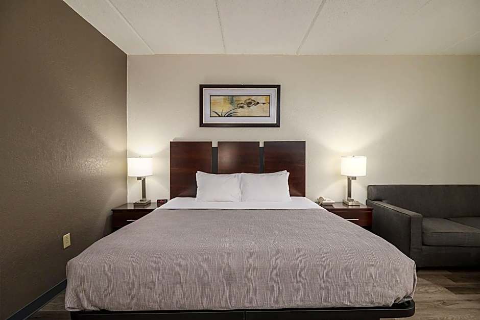 Quality Inn & Suites Lexington South