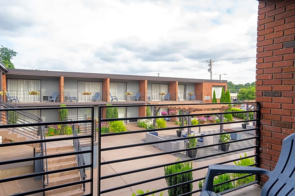 The Beaucatcher, a Boutique Motel