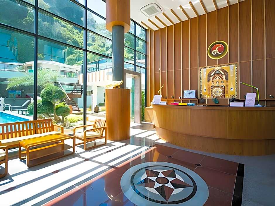 Phi Phi Nice Beach Hotel Hip