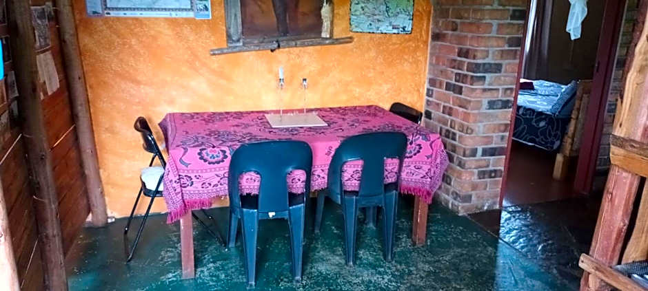 Joy River Backpackers