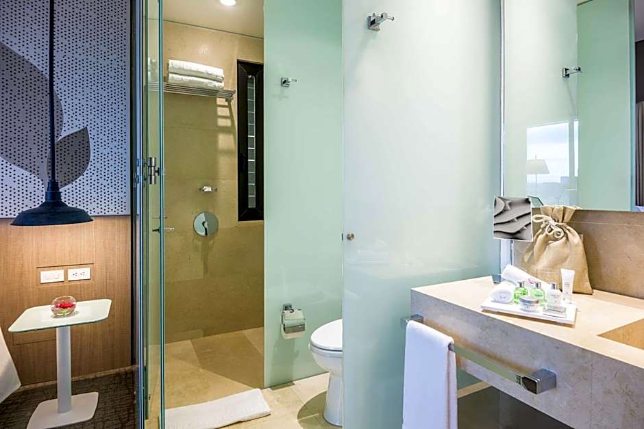 NH Collection Bogota Terra 100 Royal
