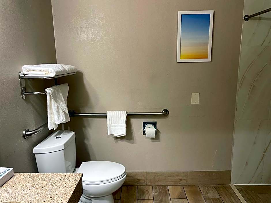 Clarion Pointe Atlanta Airport College Park