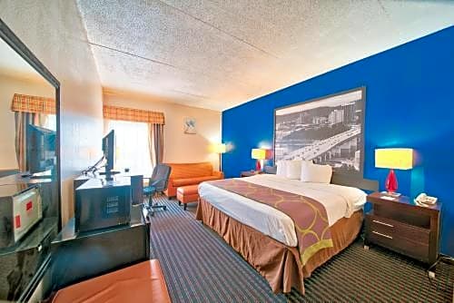 Super 8 by Wyndham Chattanooga/Hamilton Place