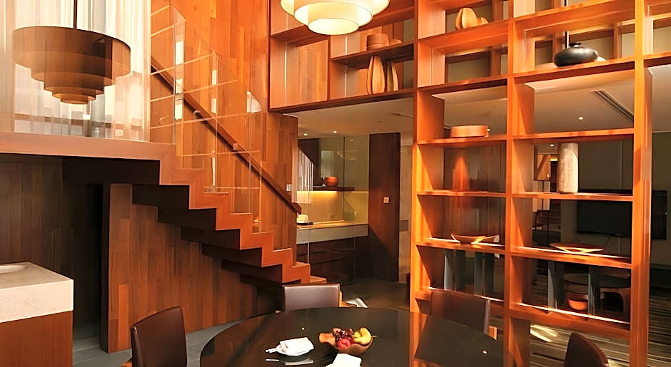 Hansar Bangkok Hotel