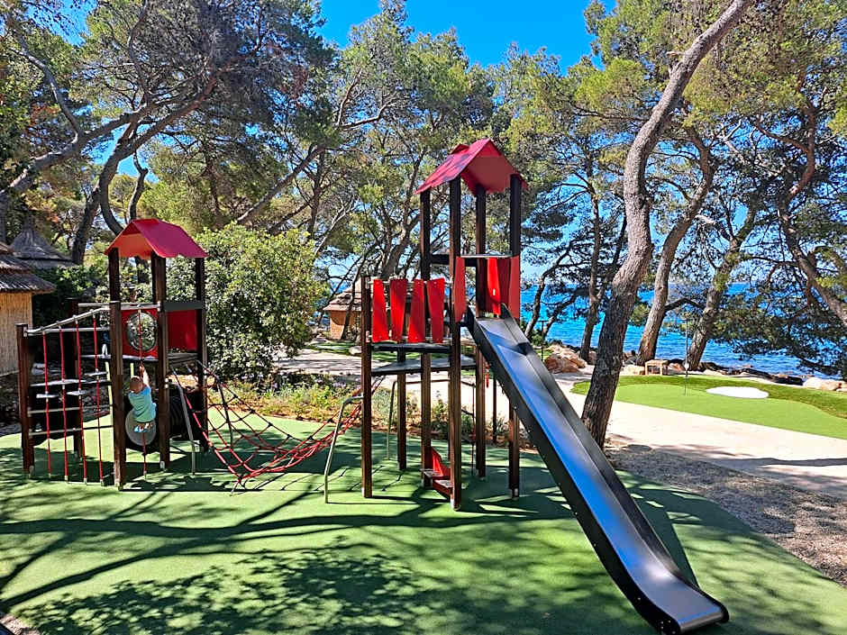 Pine Beach Bungalows all inclusive