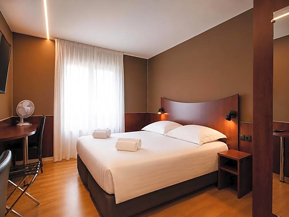 Logis Hotel Center