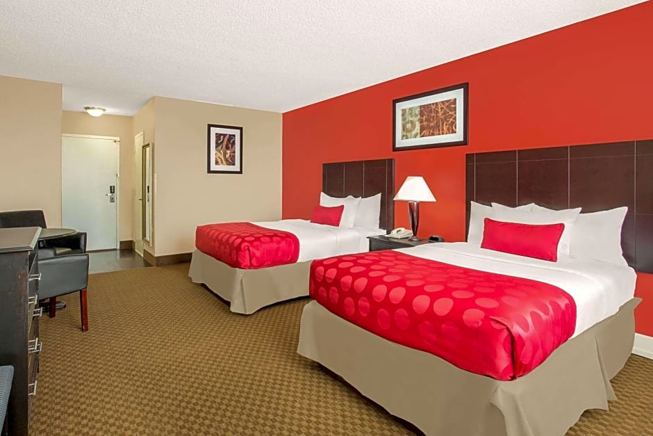 Ramada Plaza by Wyndham Fayetteville Fort Bragg Area