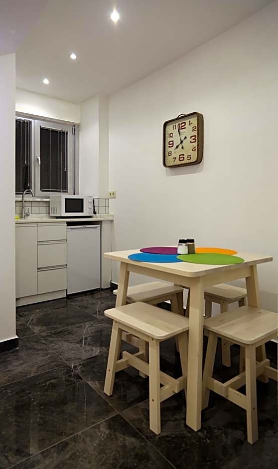 BGuest Hotel & Residence