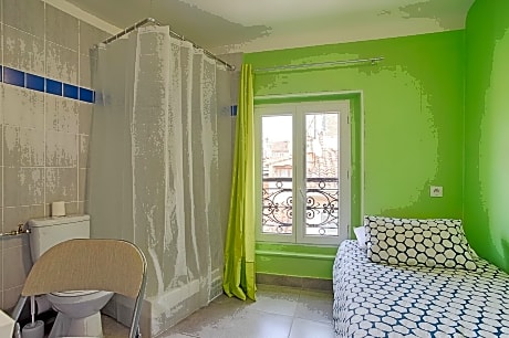 Single Room with Private Bathroom