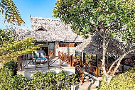 BEACHFRONT JUNIOR SUITE