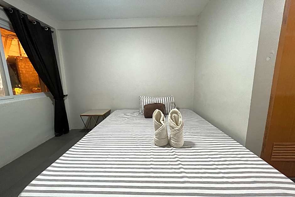 Happy Grey Hotel Vigan